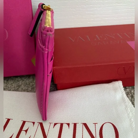 Valentino Garavani Fuchsia Pink Card Holder - Picture 5 of 10